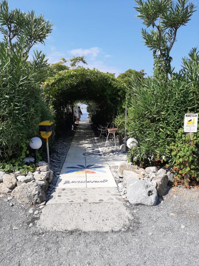 Piccola Casa Con Vista Mare Al Villaggio Del Bridge Cs San Nicola Arcella